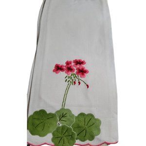 White Linen Tea Fingertip Towel Embroidered Pink Geraniums Applique 12x20in Vtg